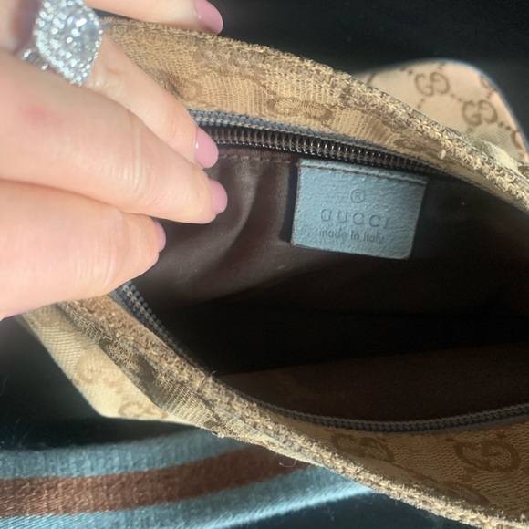 Gucci Tan Shoulder Bag - Picture 3 of 10